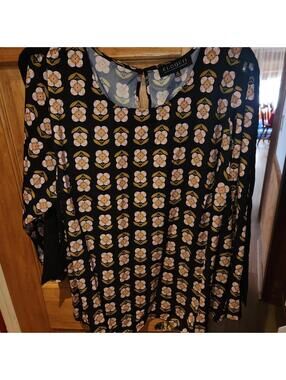 NEW W/ Tags Womens Eloquii Floral Blouse Sz 24 NEW W/ Tags